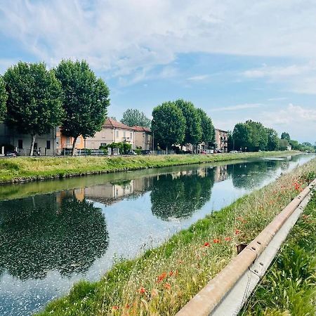 Green House In Pavia Center Экстерьер фото